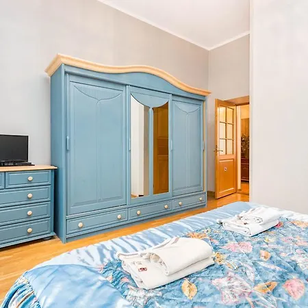 Apartment Orchid Old Town