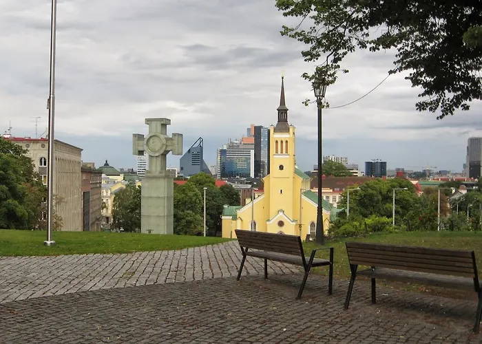 Orchid Old Town Apartment *